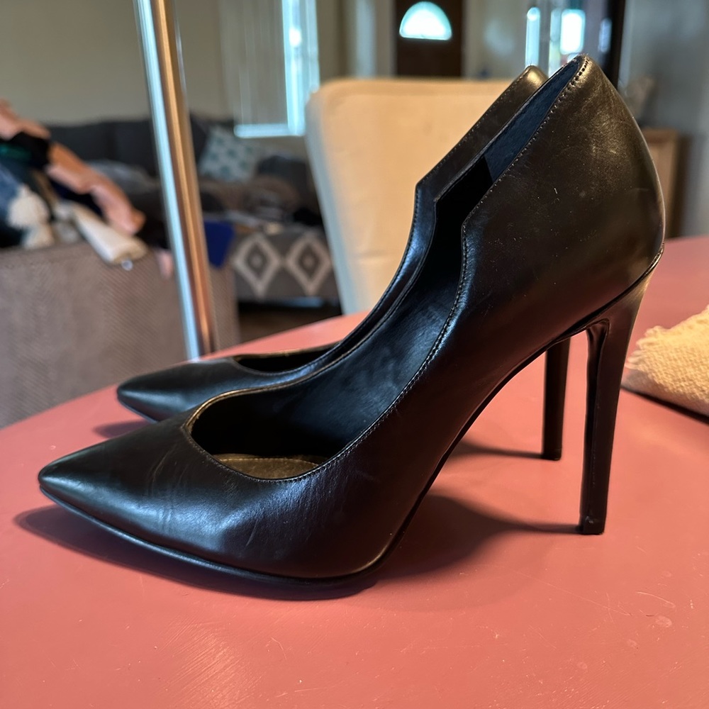 Kendall & Kylie Black Heels